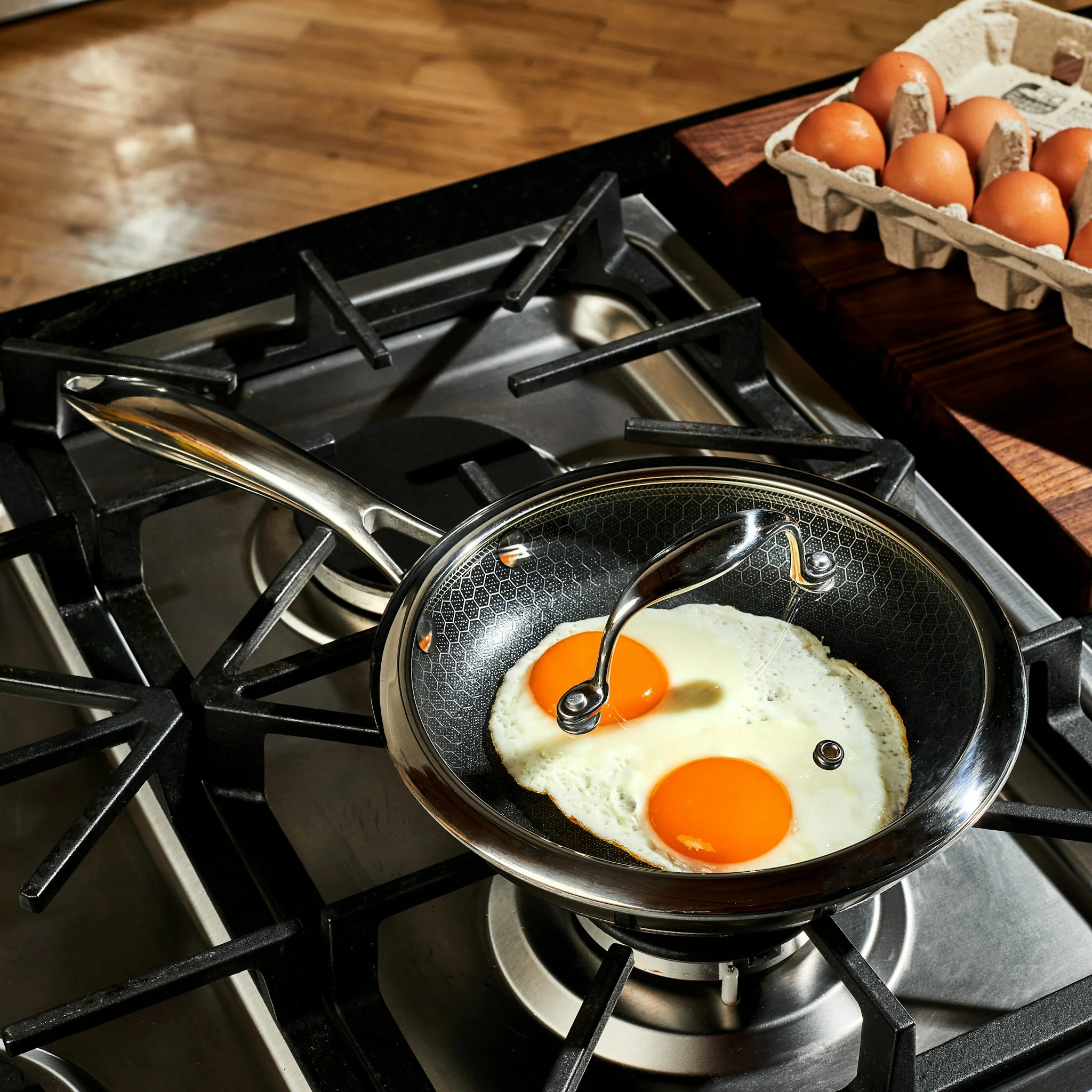 Hybrid Fry Pan with Lid, 8" - Image 8